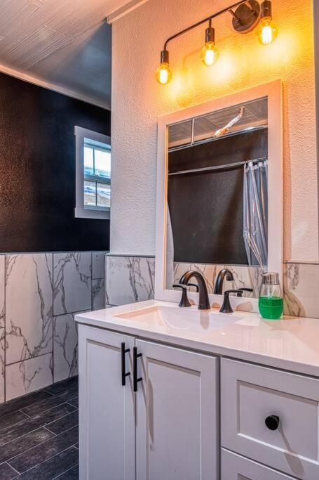 4Br Victorian Walk To Uc Davis & Shriner Med Cen Villa Sacramento Exterior foto